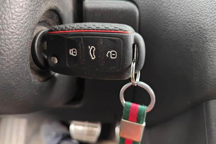 Used Volkswagen Polo 2014 1.6L Cross Polo Automatic