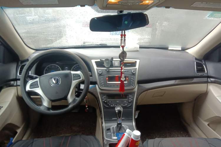 Used CHANGAN Raeton 2013 1.8T Automatic Elite Model China IV Standard
