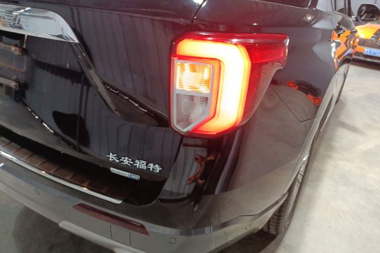 Used Ford Explorer 2020 EcoBoost 285 4x4 Titanium Edition 7-Seater