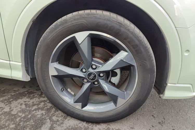 Used Audi Q3 2021 35 TFSI Fashion Dynamic Model