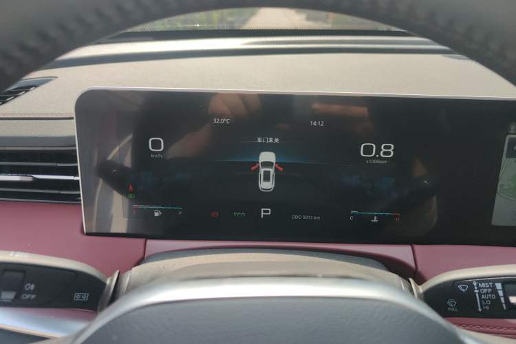 Used JETOUR X70 PRO 2023 1.5T DCT Comfort Edition 5 Seats
