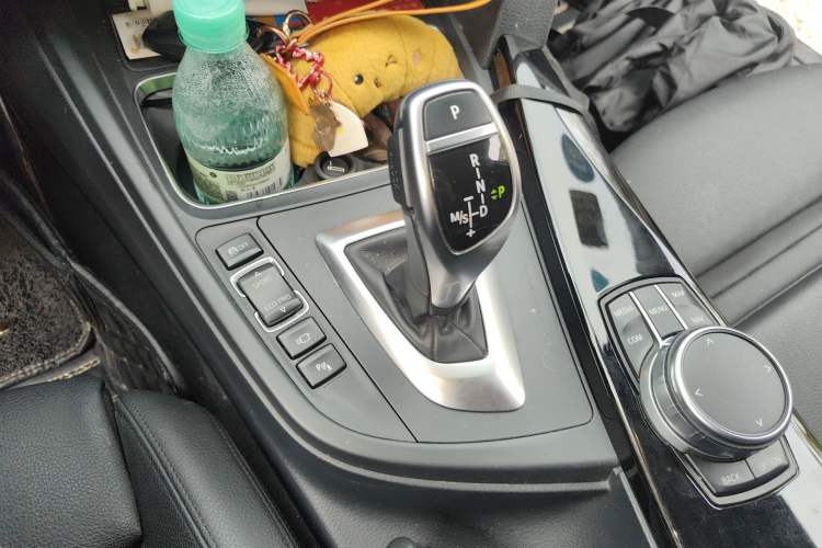 Used BMW 3 Series 2018 320Li Leading Model M Sport Package Gear Lever