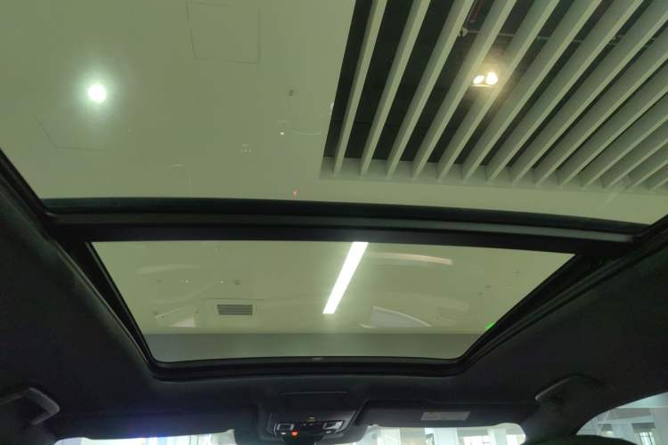 Used Volkswagen Teramont 2025 Tiguan Pro 450TSI Four-Wheel Drive Summit Edition Headliner