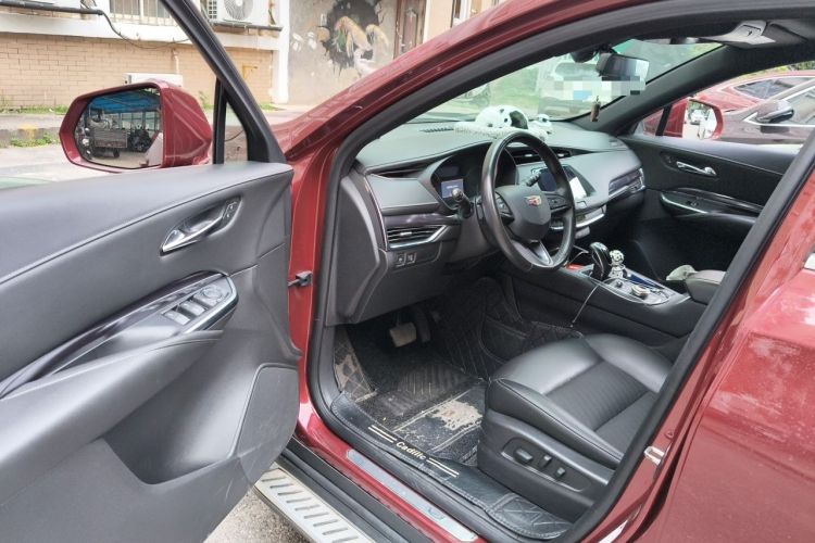Used Cadillac XT4 2018 28T Two-Wheel Drive Tech Version
