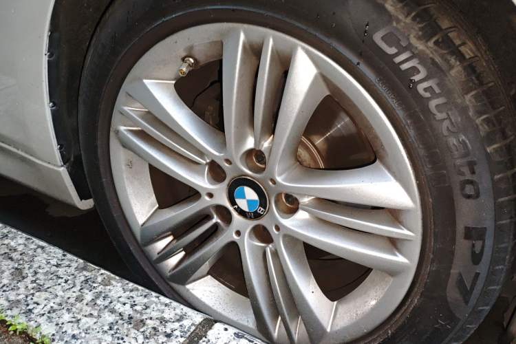 Used BMW 3 Series 2016 320i Fashion Model