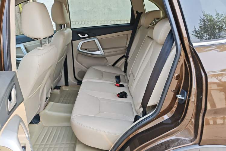 Used Chery Tiggo 5 2014 2.0L Manual - Family Deluxe Edition Left Rear Seat