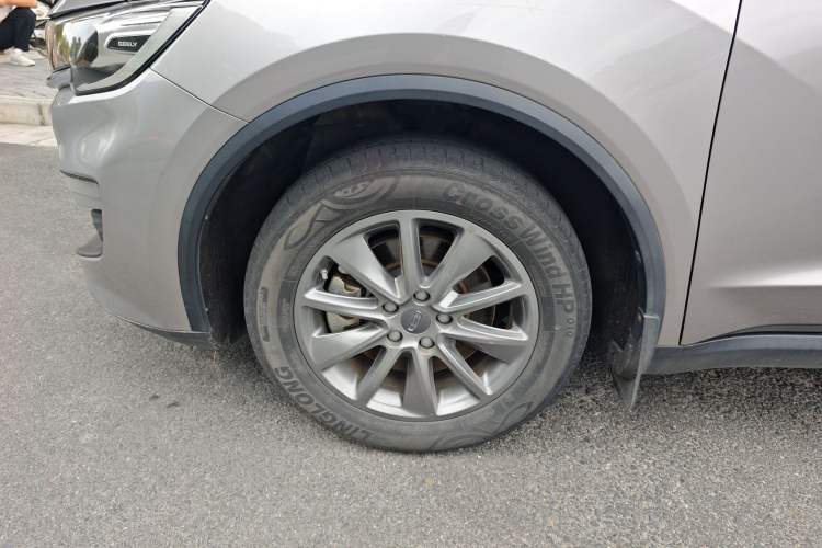 Used Geely Auto Jiajie 2021 Zhijing 1.5TD Manual Standard Model Left Front Wheel Hub