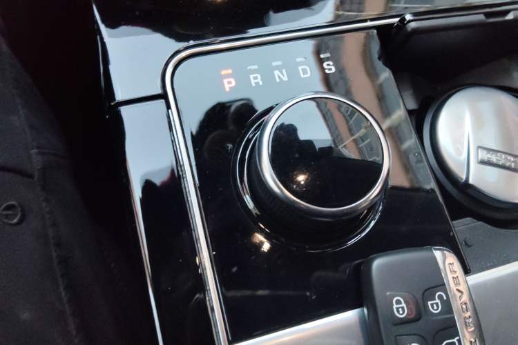 Used Land Rover Range Rover Velar 2018 P300 S
