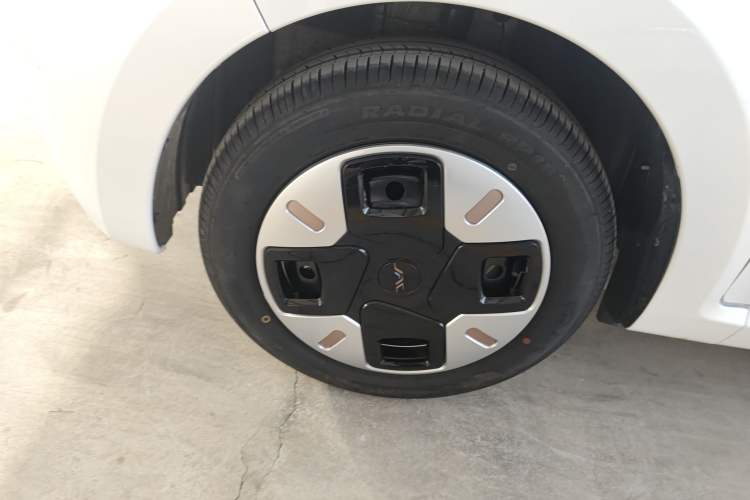 Used JAC Yiwei E10X 2024 Charming Edition 301km Lite