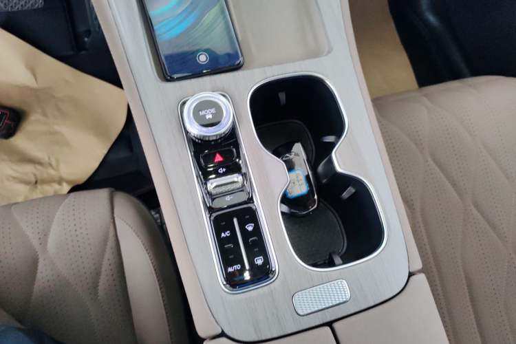 Used Chery Tiggo 8 PLUS 2025 290TGDI DCT Prestige 5-Seater