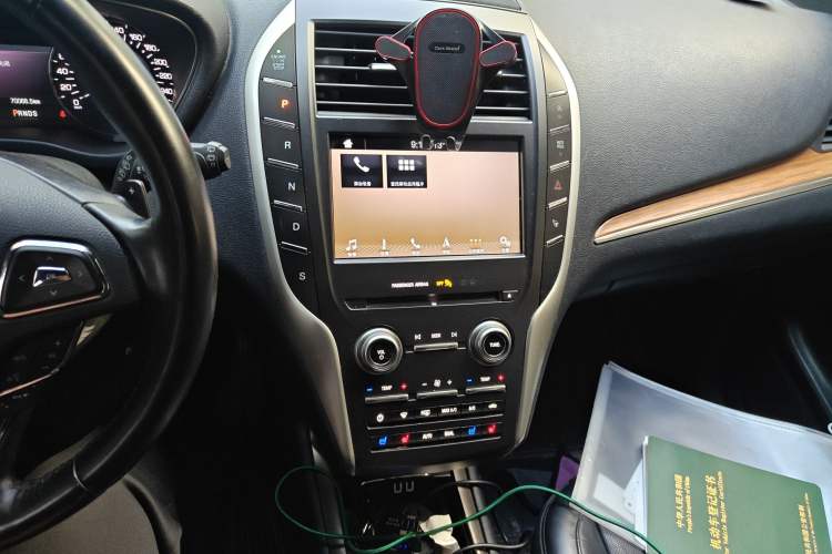 Used Lincoln MKC 2018 2.0T Two-Wheel Drive Luxury Edition Audio And AC Panel