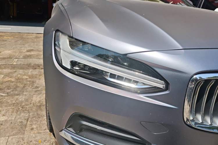 Used Volvo S90 2022 B5 Zhiyuan Luxury Edition
