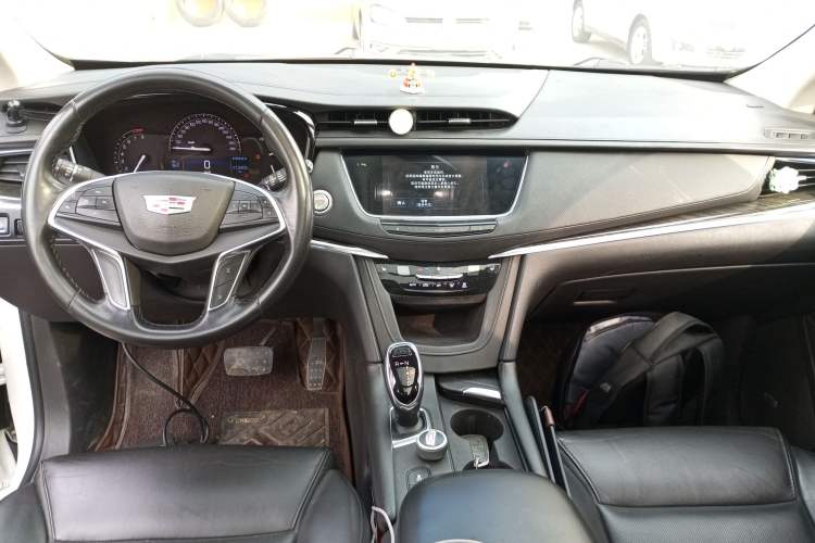 Used Cadillac XT5 2016 25T Luxury Model
