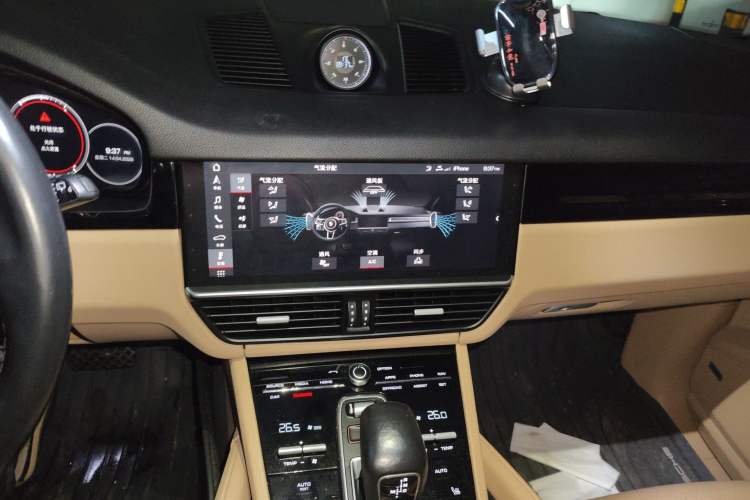 Used Porsche Cayenne 2018 Cayenne 3.0T Audio And AC Panel