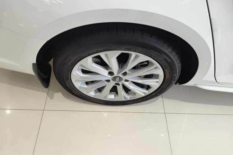 Used Audi A4L 2019 40 TFSI Ambition China VI