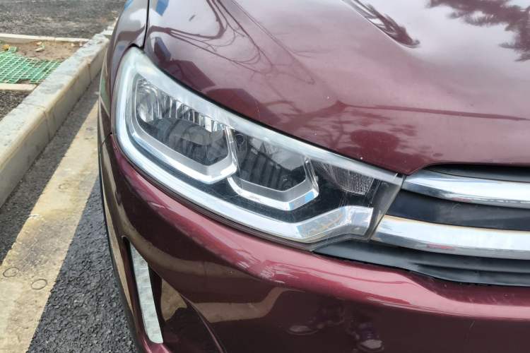 Used Citroen C3-XR 2015 1.6L Automatic Smart Version Exterior 6