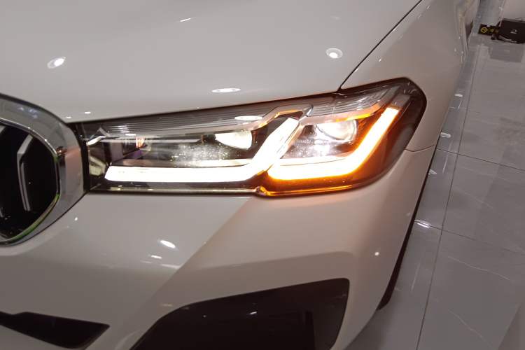 Used BMW 5 Series 2021 525Li M Sport Package