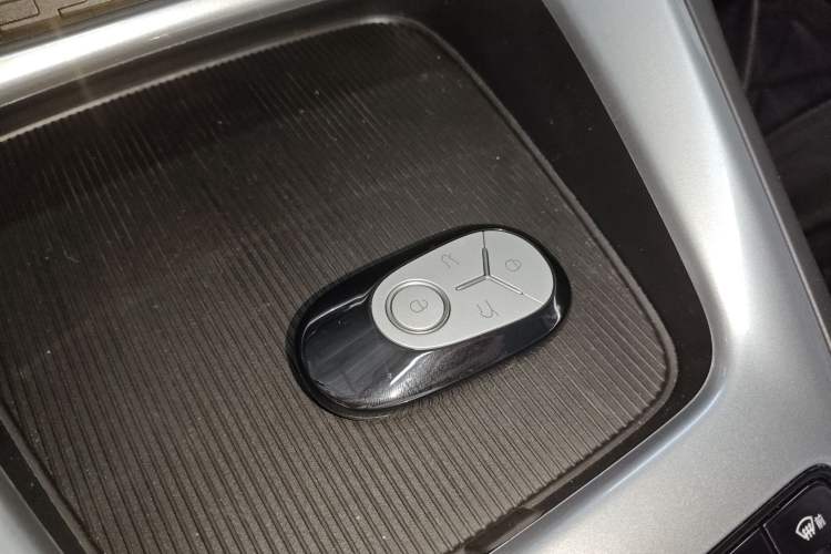 Used Geely Galaxy Geome 2025 310km Youth Edition Vehicle Key