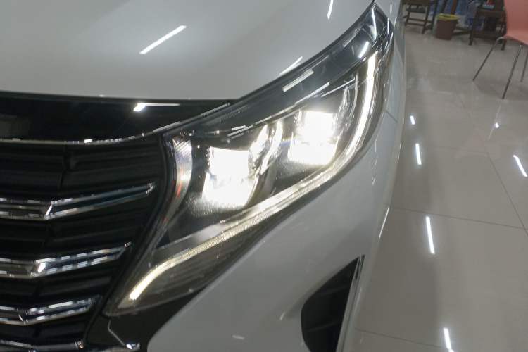 Used GAC Trumpchi M8 2023 Lingxiu Series 390T Luxury Edition Left Front Headlight