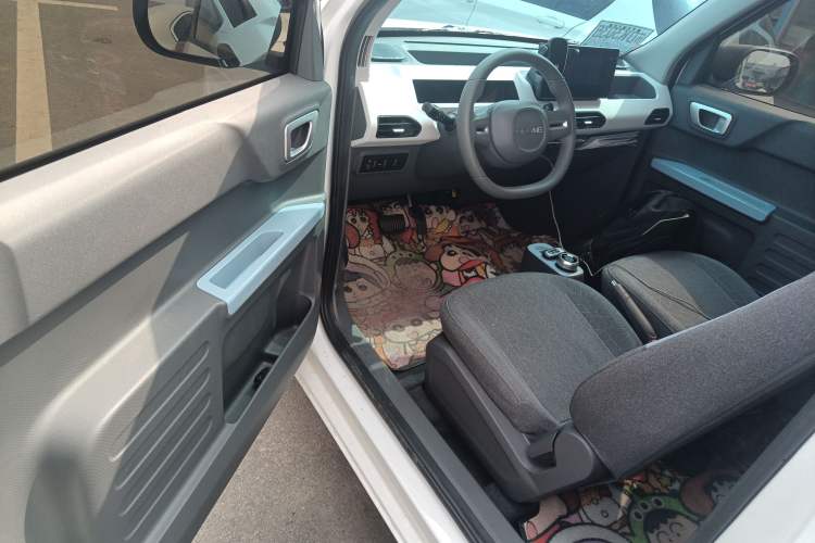 Used Geely Galaxy Panda 2024 Facelifted Panda Mini 200km Dragon Edition
