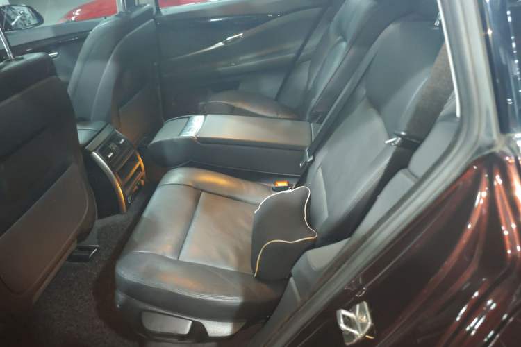 Used BMW 5 Series GT 2015 528i Leading Model