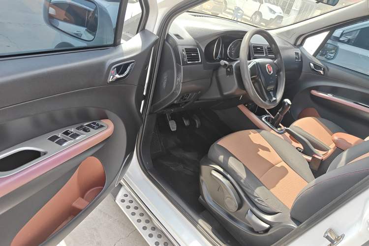 Used FORTHING Joyear X5 2013 1.6L Manual Luxury Model Driver Seat