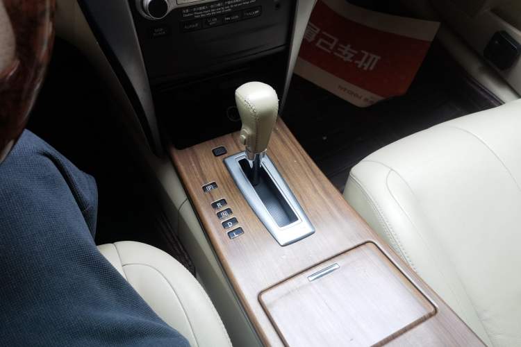 Used Nissan Teana 2011 2.0L XL Comfort Edition Gear Lever