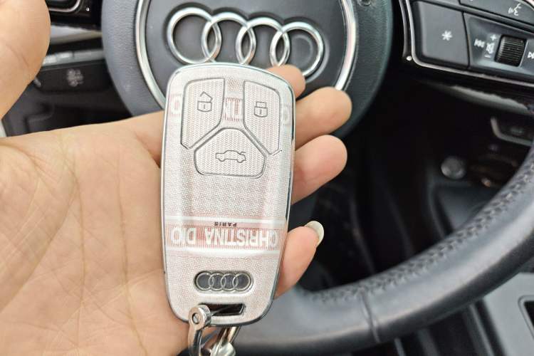 Used Audi A4L 2020 40 TFSI Fashionable and Elegant Model