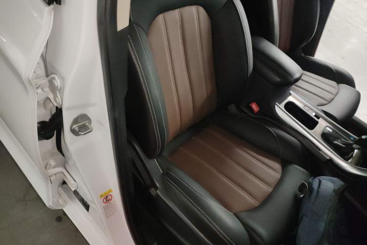 Used BYD Song 2017 Gaishe Upgrade Edition 1.5TID Automatic Elite Model
