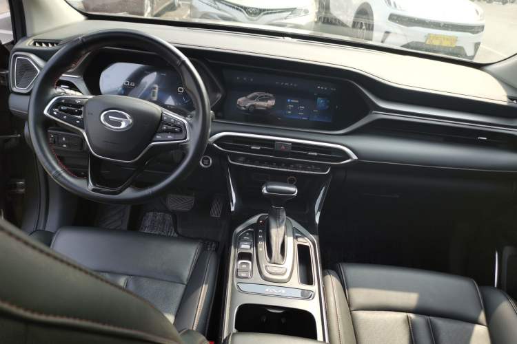 Used GAC Trumpchi GS4 2020 270T Automatic Smart Connectivity Edition Center Console