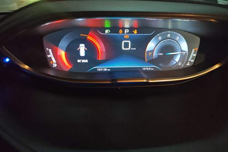 Used Peugeot 5008 2019 350THP 7-Seater Elite Edition Odometer Close Up