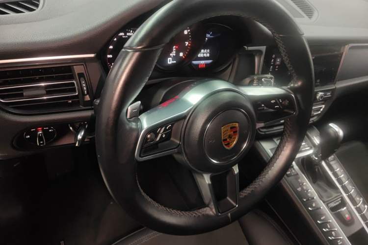 Used Porsche Macan 2018 Macan 2.0T