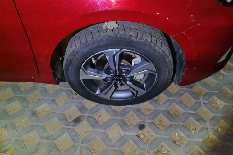 Used Kia K3 2019 1.5L CVT Smart Connectivity Version Right Front Wheel Hub