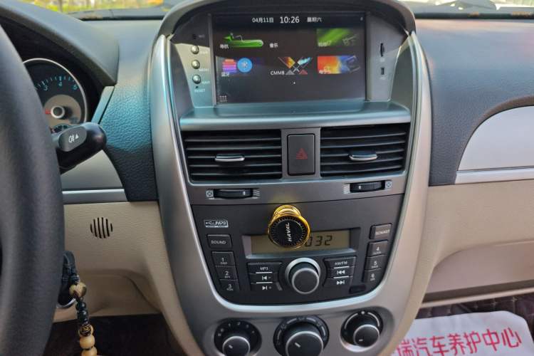 Used Buick Excelle 2013 1.5L Automatic Classic Model Audio And AC Panel