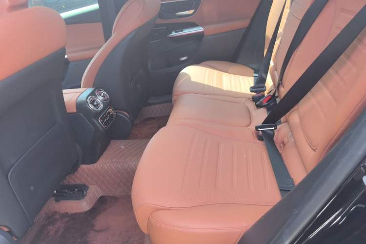 Used Mercedes-Benz GLC 2024 GLC 300 L 4MATIC Dynamic Edition 5-seater
