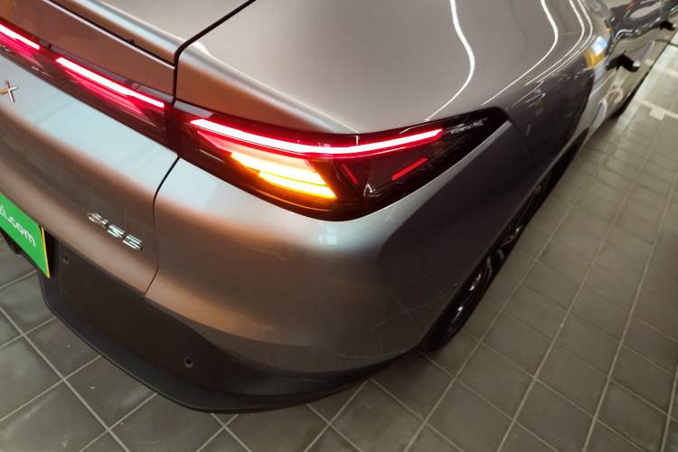 Used ARCFOX Alpha S5 2024 560MAX 185kW Exterior 3