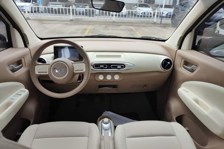 Used Wuling Hongguang MINIEV 2025 Four-Door Version Premium Edition
