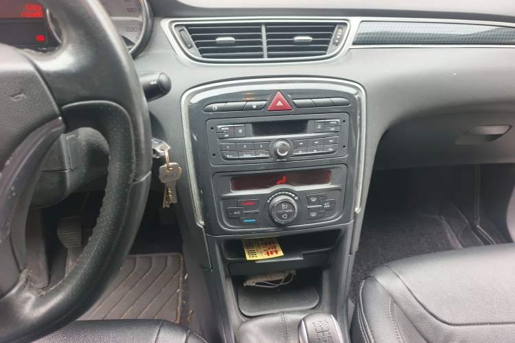 Used Peugeot 308 2014 Enjoy Edition Classic 1.6L Manual Fashion Model Audio And AC Panel