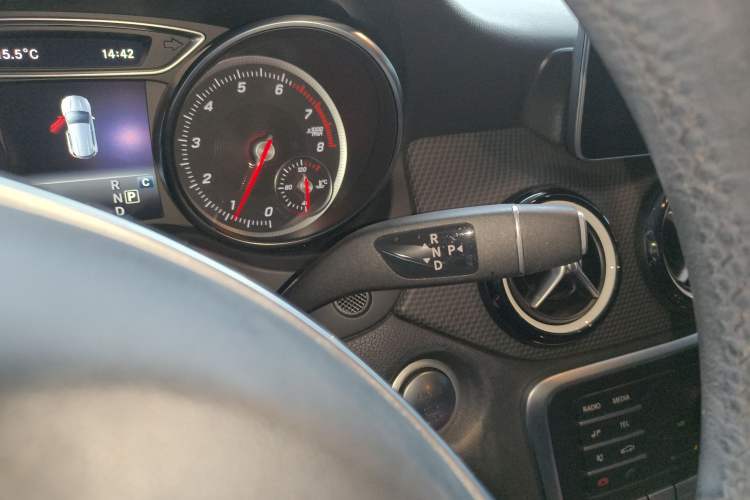 Used Mercedes-Benz GLA 2019 GLA 200 Dynamic Edition Gear Lever