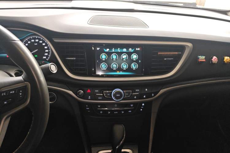 Used Buick GT 2019 18T Automatic Connected Elite Model China V Standard Audio And AC Panel