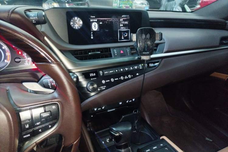 Used Lexus ES 2018 200 Luxury Edition China V Standard
