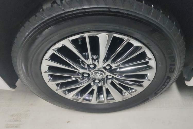 Used Toyota Alphard 2021 Dual-Engine 2.5L Prestige Edition
