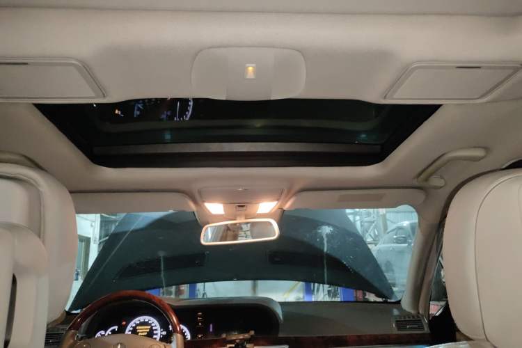 Used Mercedes-Benz S-Class 2010 S 400 L HYBRID
