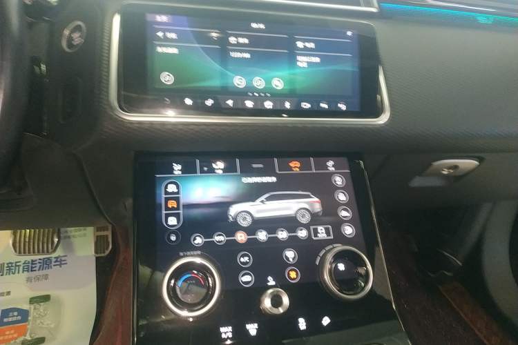 Used Land Rover Range Velar 2019 380 PS R-DYNAMIC SE Audio And AC Panel