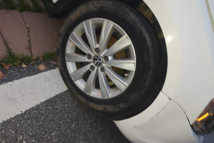 Used Volkswagen Sagitar 2014 1.6L Automatic Comfort Model
