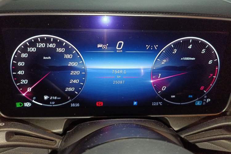 Used Mercedes-Benz GLC 2023 GLC 260 L 4MATIC Luxury 7-Seater