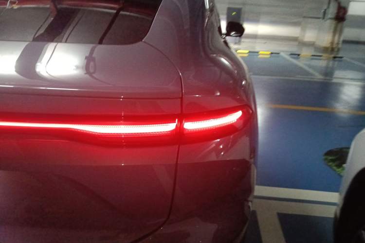 Used Nio EC6 2023 75 kWh Exterior 3