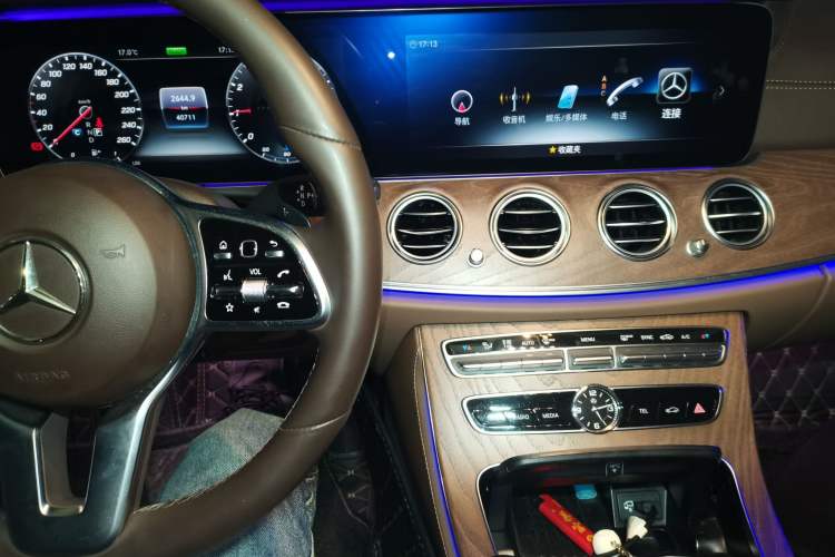 Used Mercedes-Benz E-Class 2019 E 260 L
