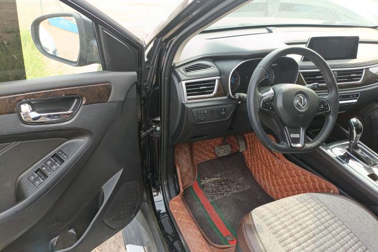 Used Dongfeng Fengon 580 2020 1.5T CVT Luxury Edition Driver Seat