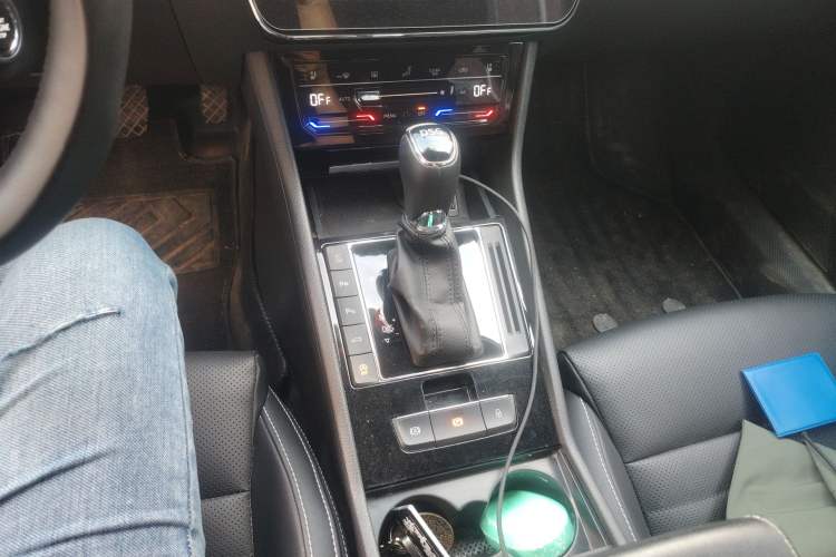 Used Skoda Superb 2024 TSI330 DSG Luxury Edition Gear Lever